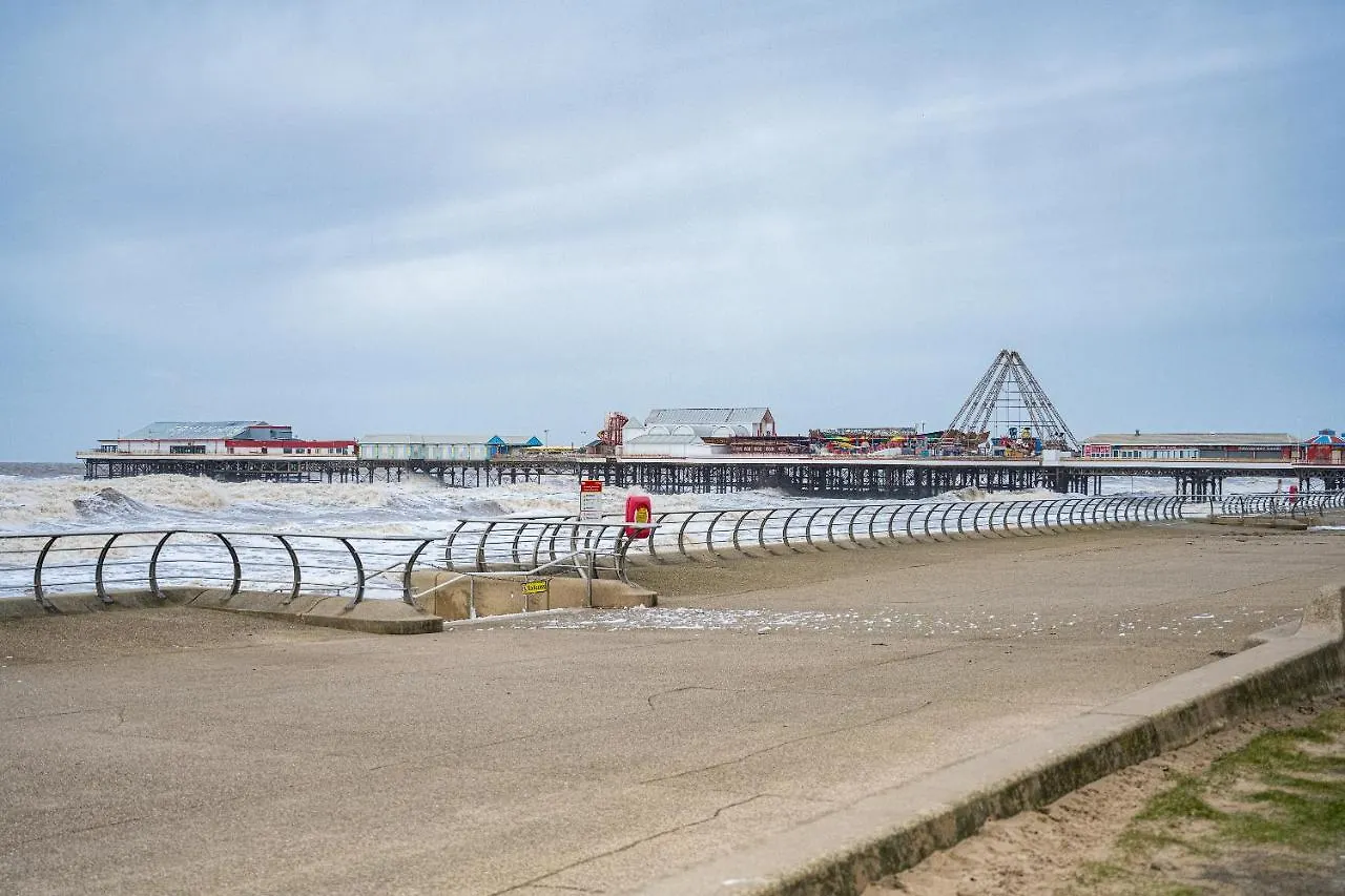 블랙풀 Pier View House 빌라